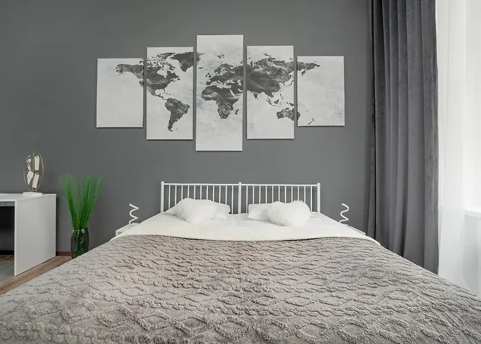 Lägenhet Przytulny W Centrum Lodzi By Renters Łódź